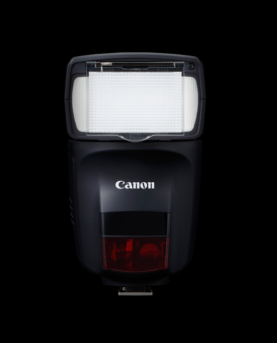  A front view of the Canon Speedlite 470EX-AI.